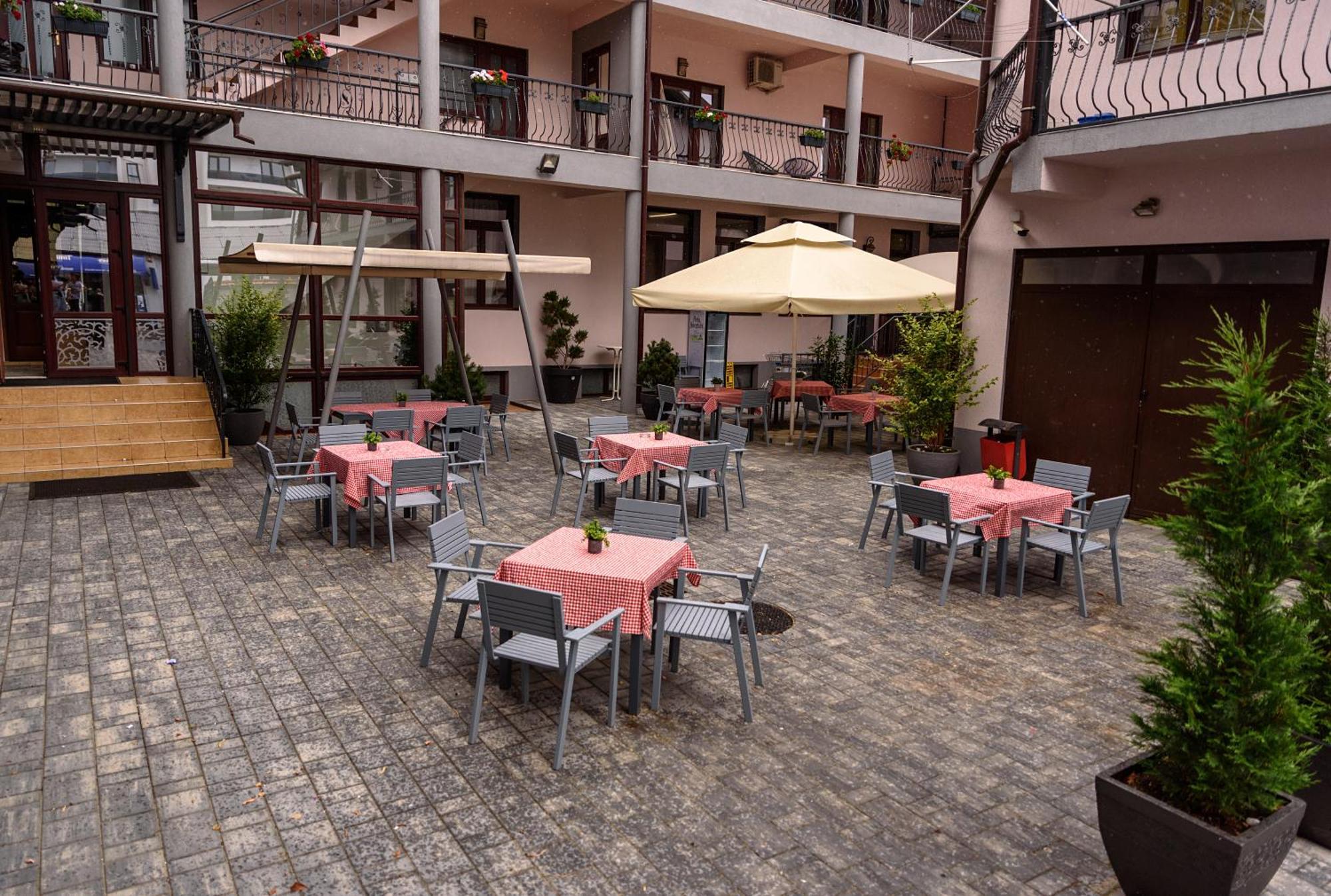Hotel Stefani Sibiu Exterior foto